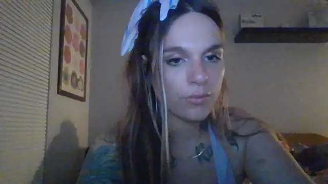 Snapshot of Loukoumonte chatting on November 23, 2025, 4:22 am Loukoumonte online show from November 23, 2025, 4:22 am