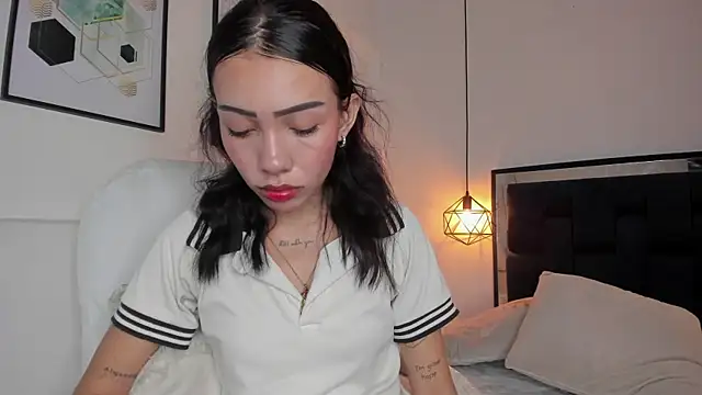 amysc online show from October 22, 2025, 1:32 pm