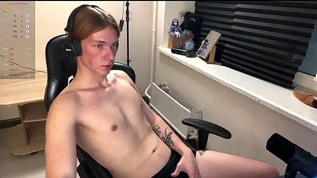 Snapshot of carthylovvve chatting on January 16, 2026, 8:02 pm carthylovvve online show from January 16, 2026, 8:02 pm