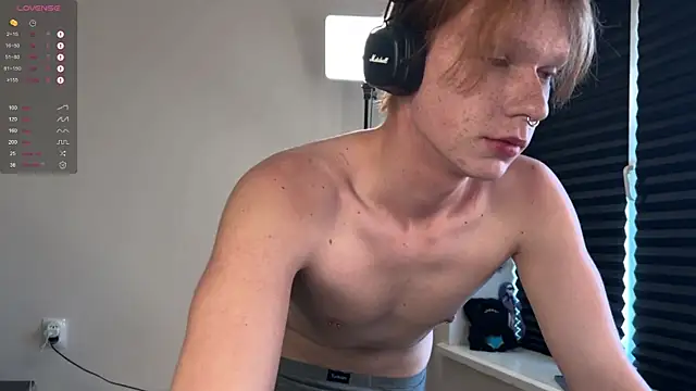 Snapshot of carthylovvve chatting on November 20, 2025, 10:05 am carthylovvve online show from November 20, 2025, 10:05 am