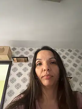 Snapshot of samilux5 chatting on November 27, 2025, 4:51 pm samilux5 online show from November 27, 2025, 4:51 pm