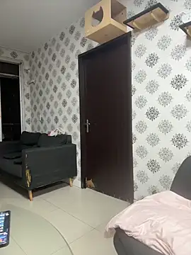 samilux5 online show from February 19, 2026, 4:42 am