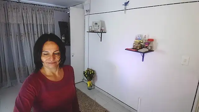 lollita 23  online show from October 1, 2025, 3:49 pm