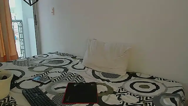 Snapshot of emiily_morgan chatting on March 25, 2026, 3:55 pm emiily morgan online show from March 25, 2026, 3:55 pm