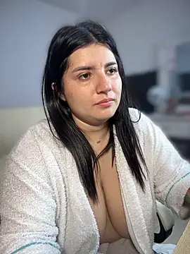 Snapshot of horny_roomiess chatting on October 9, 2025, 1:28 am horny roomiess online show from October 9, 2025, 1:28 am