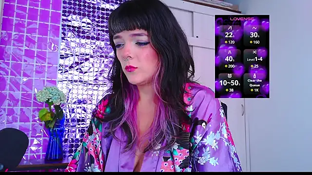 Snapshot of purple_em69 chatting on March 12, 2025, 2:45 pm purple em69 online show from March 12, 2025, 2:45 pm