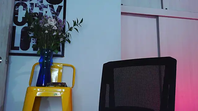 Snapshot of purple_em69 chatting on January 10, 2026, 10:16 pm purple em69 online show from January 10, 2026, 10:16 pm