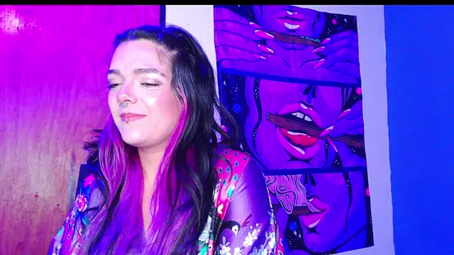 Snapshot of purple_em69 chatting on July 12, 2026, 9:48 pm purple em69 online show from July 12, 2026, 9:48 pm