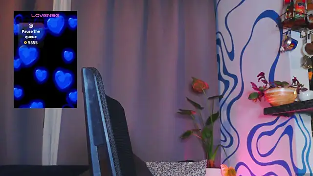 Snapshot of purple_em69 chatting on September 9, 2025, 6:01 am purple em69 online show from September 9, 2025, 6:01 am