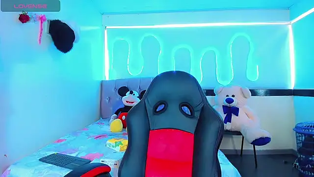 Jessica smith 1 online show from November 10, 2025, 7:19 pm