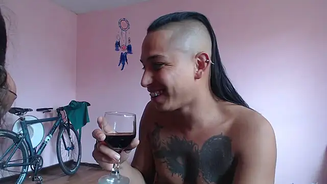 Snapshot of CoreAlejito chatting on March 6, 2025, 4:07 pm CoreAlejito online show from March 6, 2025, 4:07 pm