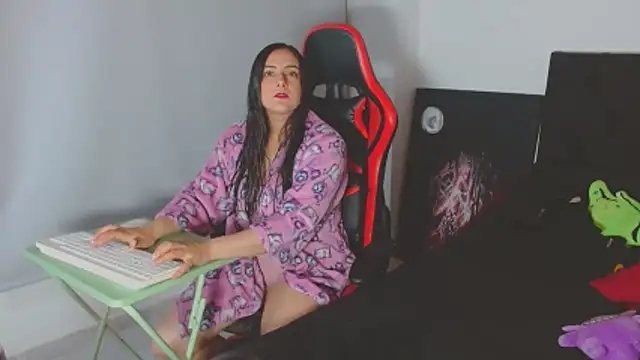 Noamartin  online show from March 8, 2026, 12:27 am