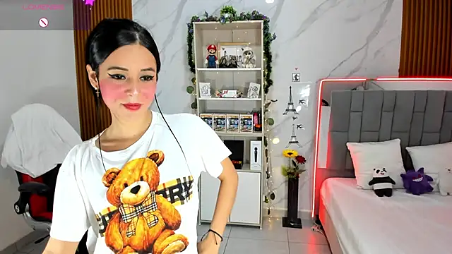 Snapshot of HannaSexyy chatting on May 14, 2026, 2:30 am HannaSexyy online show from May 14, 2026, 2:30 am