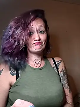 renegade vyxxen online show from February 7, 2026, 12:51 am