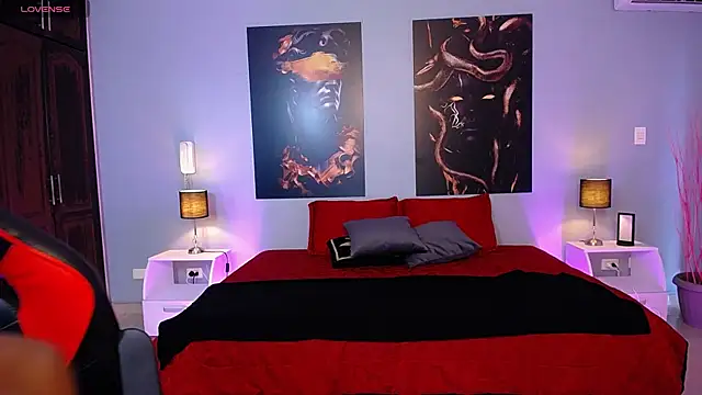 Snapshot of JasmineCampbell_ chatting on November 17, 2025, 8:24 pm JasmineCampbell online show from November 17, 2025, 8:24 pm