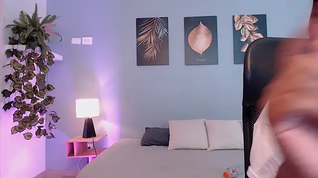 Snapshot of JasmineCampbell_ chatting on November 12, 2025, 8:23 pm JasmineCampbell online show from November 12, 2025, 8:23 pm