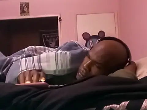 Blkstylion online show from April 12, 2026, 8:01 pm