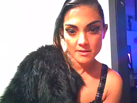 Snapshot of StripKi chatting on January 25, 2025, 6:01 am StripKi online show from January 25, 2025, 6:01 am