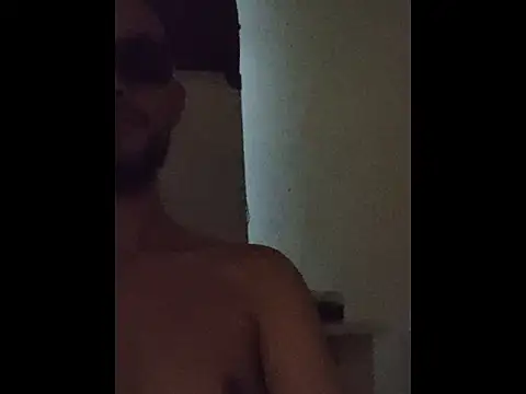 Snapshot of Yeye25199 chatting on October 21, 2025, 1:10 pm Yeye25199 online show from October 21, 2025, 1:10 pm