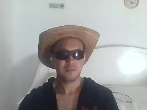 Snapshot of Yeye25199 chatting on February 19, 2025, 2:22 pm Yeye25199 online show from February 19, 2025, 2:22 pm