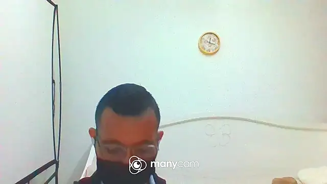 Snapshot of Yeye25199 chatting on January 17, 2025, 7:30 am Yeye25199 online show from January 17, 2025, 7:30 am