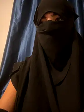 Hijabi HotGirls online show from October 26, 2025, 10:43 pm