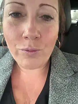 Snapshot of xsexycurvymilf chatting on December 23, 2024, 10:53 am xsexycurvymilf online show from December 23, 2024, 10:53 am