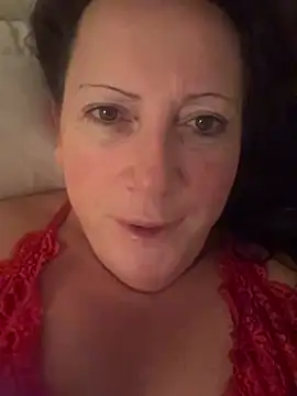 Snapshot of xsexycurvymilf chatting on January 8, 2025, 6:52 am xsexycurvymilf online show from January 8, 2025, 6:52 am