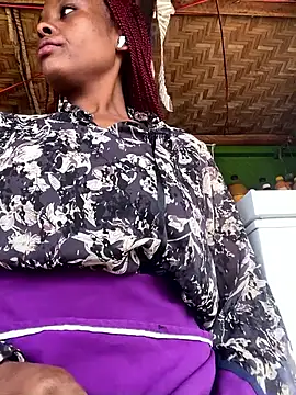 Dellah26 online show from April 4, 2026, 8:10 am