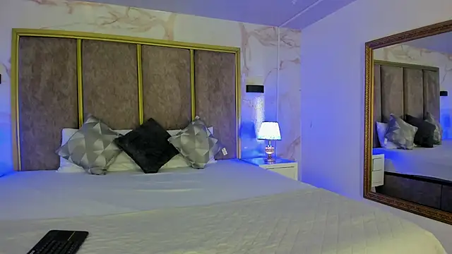 Amareto  online show from October 30, 2025, 11:41 am