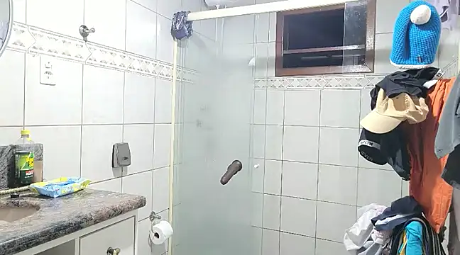 Snapshot of Luksmen chatting on December 13, 2024, 4:11 am Luksmen online show from December 13, 2024, 4:11 am