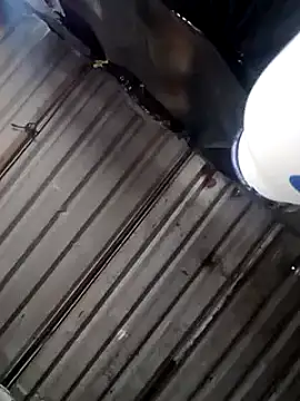 Snapshot of Moreno1813 chatting on February 8, 2025, 9:25 pm Moreno1813 online show from February 8, 2025, 9:25 pm