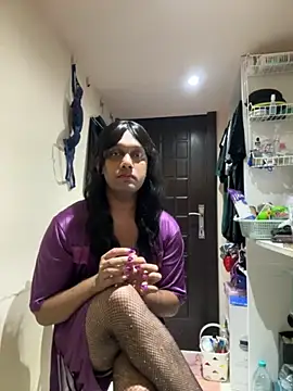 Snapshot of PunyClick8 chatting on September 21, 2025, 6:29 am PunyClick8 online show from September 21, 2025, 6:29 am