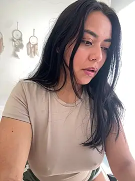 Snapshot of PetitLumiere chatting on February 10, 2025, 1:55 pm PetitLumiere online show from February 10, 2025, 1:55 pm