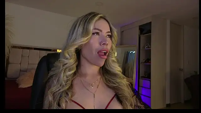 Ammy Castro online show from July 14, 2026, 10:38 pm