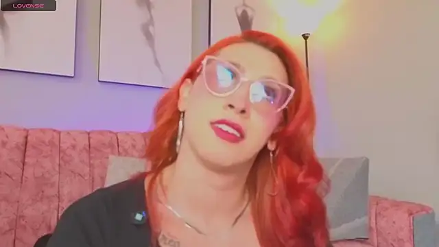 Snapshot of Juliana_Saenzz chatting on October 9, 2025, 12:49 pm Juliana Saenzz online show from October 9, 2025, 12:49 pm