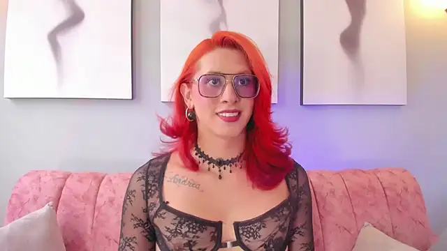 Snapshot of Juliana_Saenzz chatting on October 1, 2025, 1:37 pm Juliana Saenzz online show from October 1, 2025, 1:37 pm