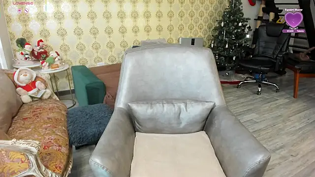 Snapshot of _angelina_class_7 chatting on December 2, 2025, 3:25 pm angelina class 7 online show from December 2, 2025, 3:25 pm