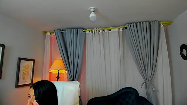 Snapshot of kira_moon__ chatting on November 25, 2025, 8:20 pm kira moon online show from November 25, 2025, 8:20 pm