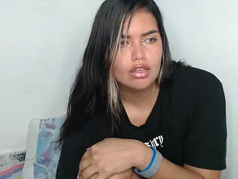 Snapshot of sweetkitty_16 chatting on May 27, 2026, 8:27 pm sweetkitty 16 online show from May 27, 2026, 8:27 pm