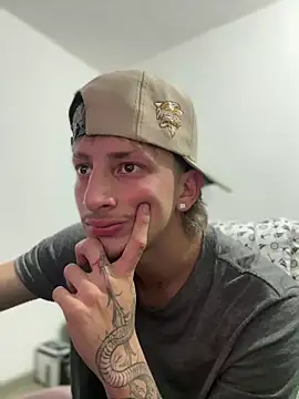 Snapshot of Scott_sex7 chatting on February 21, 2026, 4:03 am Scott sex7 online show from February 21, 2026, 4:03 am