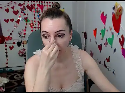 EvelynAngell online show from March 13, 2025, 1:18 pm