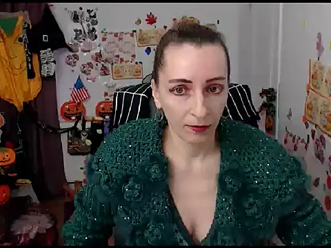 EvelynAngell online show from October 27, 2025, 6:47 am