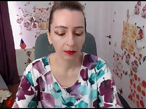 EvelynAngell online show from September 19, 2025, 6:17 am