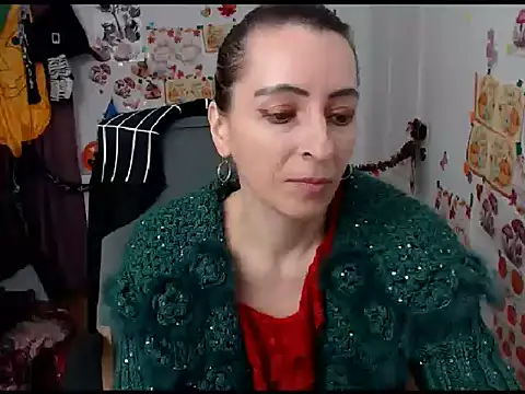 EvelynAngell online show from October 18, 2025, 6:15 am