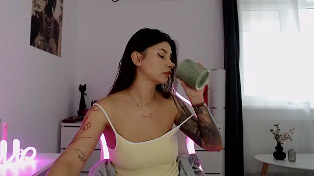 Simply the best online show from November 28, 2025, 1:22 pm