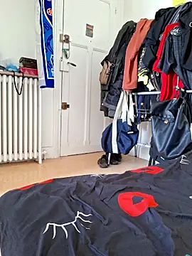 molozeb online show from May 23, 2026, 6:12 am