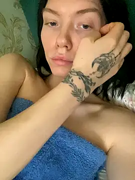 Lisaaa Alisa online show from November 12, 2025, 4:38 am