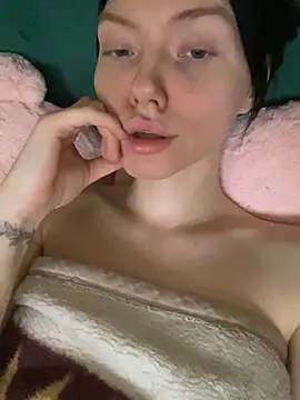 Lisaaa Alisa online show from November 28, 2025, 4:12 am