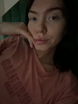 Lisaaa Alisa online show from February 27, 2026, 9:47 pm